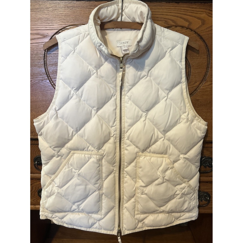 J Crew Quilted Puffer Vest Size Small Zip Up Outerwear Ivory Color Gold Hardware